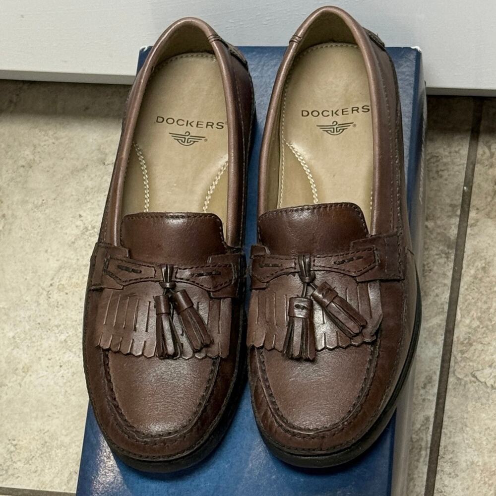 Dockers Sinclair Antique Brown men’s leather 8.5 Wide tassel loafers nice shoes